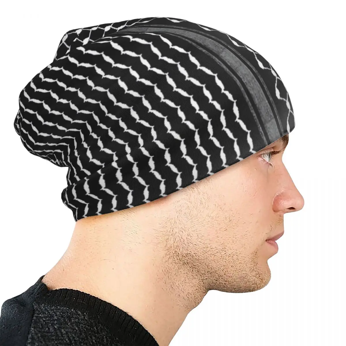 Bonnet palestinien motif keffieh noir et blanc – coupe souple – Image 4