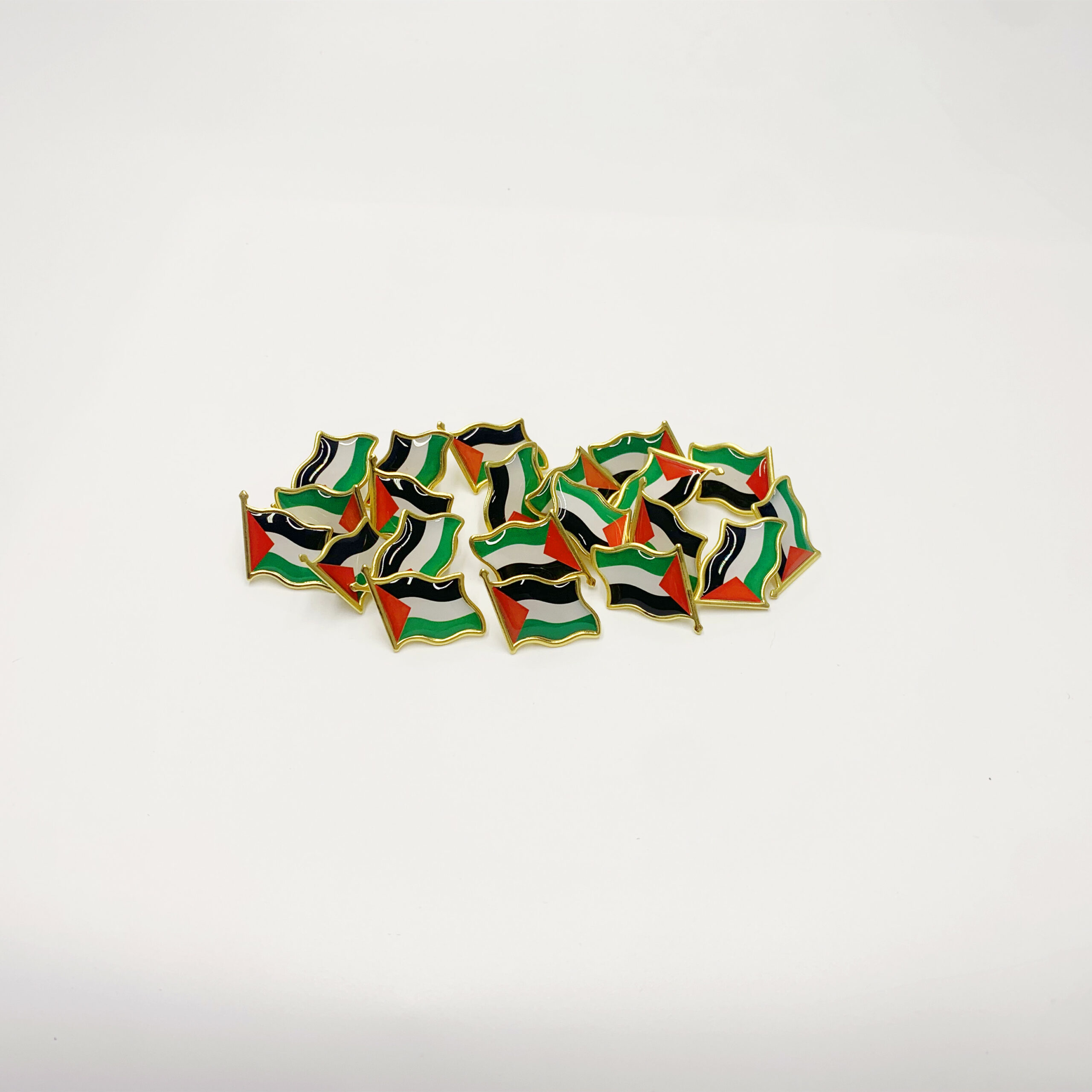 Broche drapeau palestinien dorée en métal – Image 2
